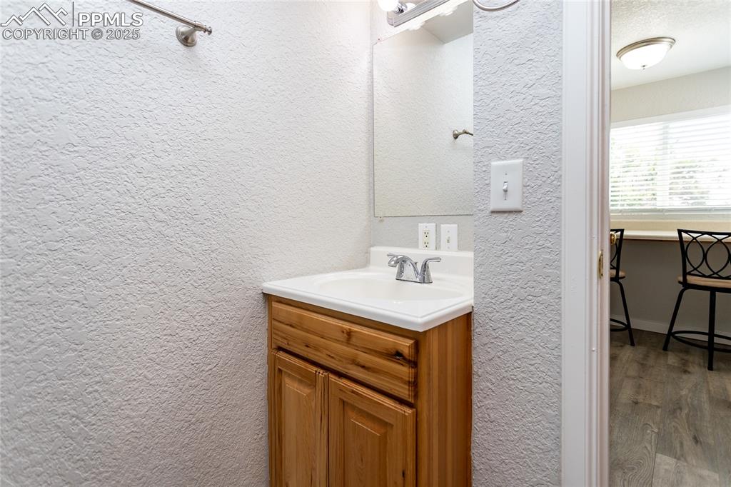 Image 41 of 50: Inlaw