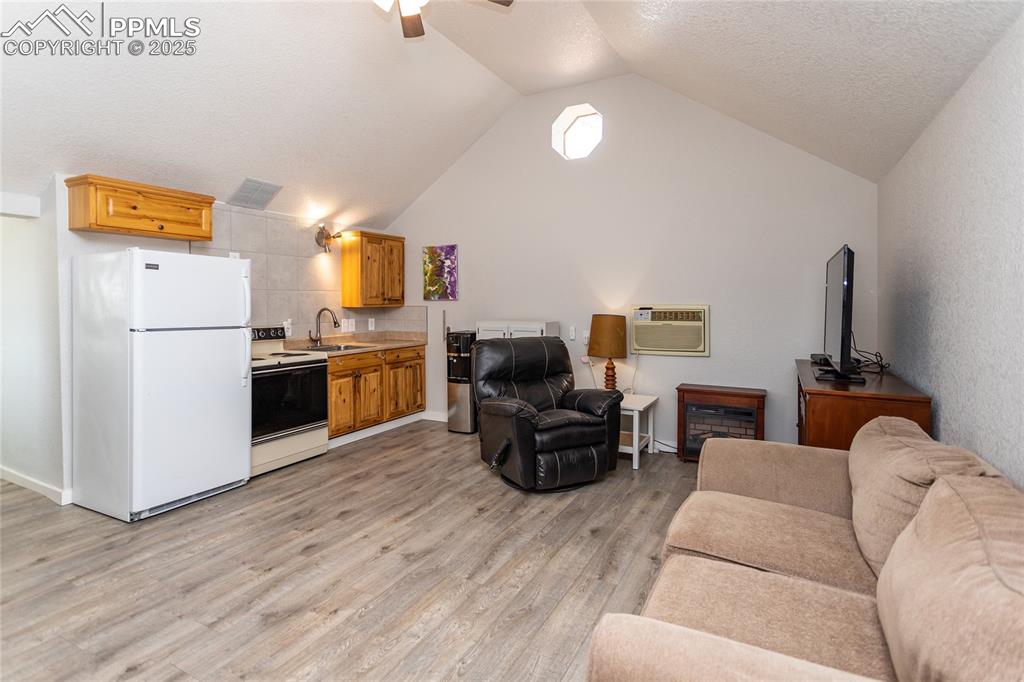 Image 44 of 50: Inlaw