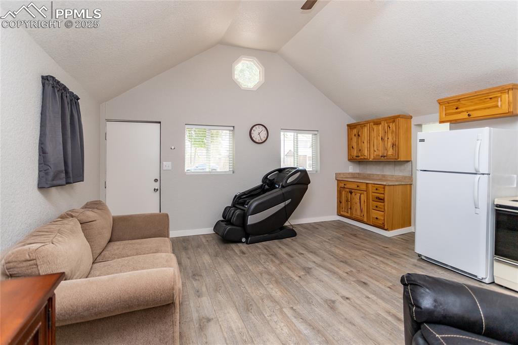 Image 45 of 50: Inlaw