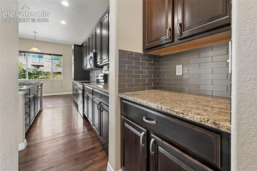 Image 10 of 48: Kitchen