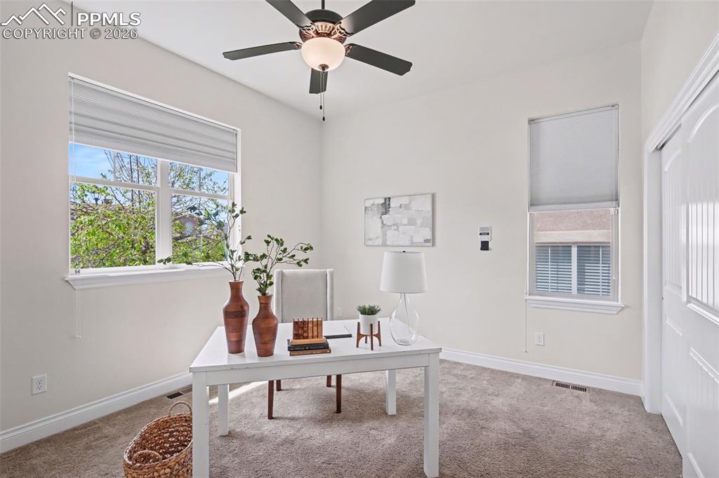 Image 22 of 50: Bedroom