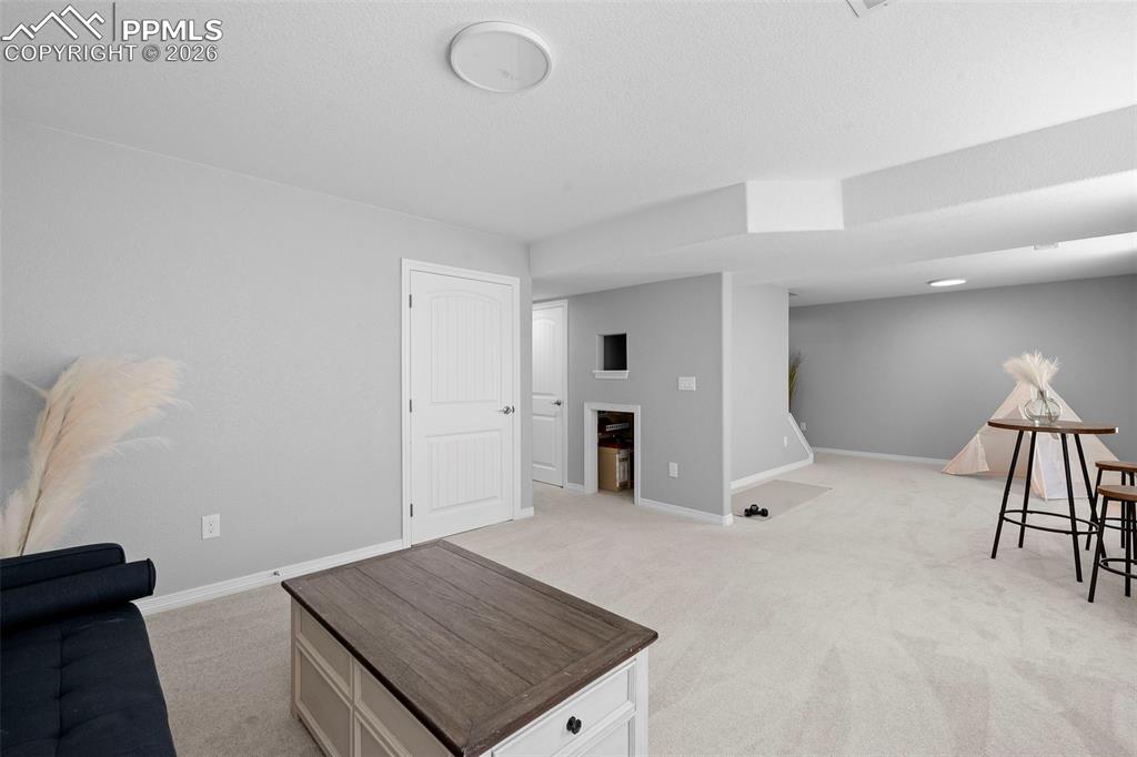 Image 21 of 34: Basement 