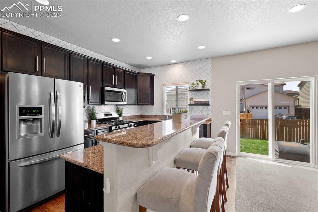 Image 5 of 34: Kitchen