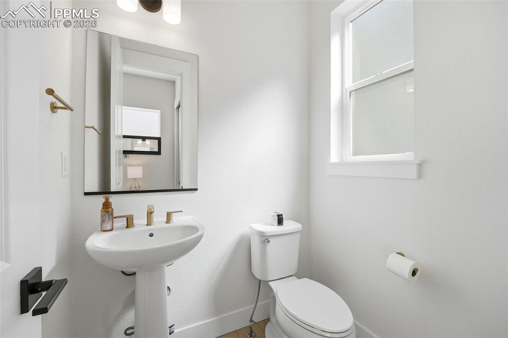 Image 12 of 42: Bathroom