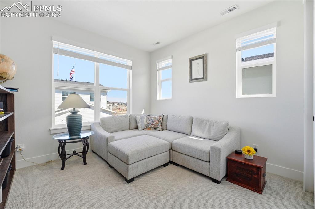 Image 24 of 42: Bedroom