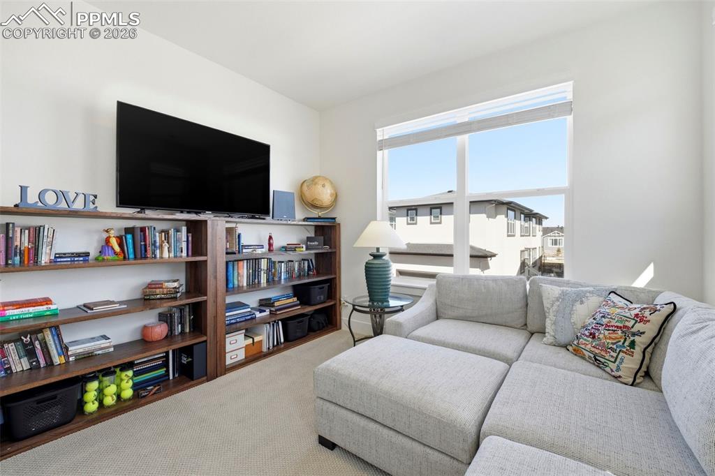 Image 25 of 42: Bedroom