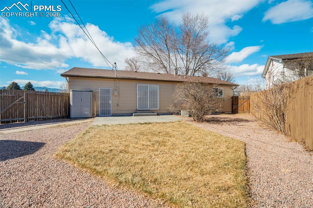 Image 28 of 39: Back of Structure