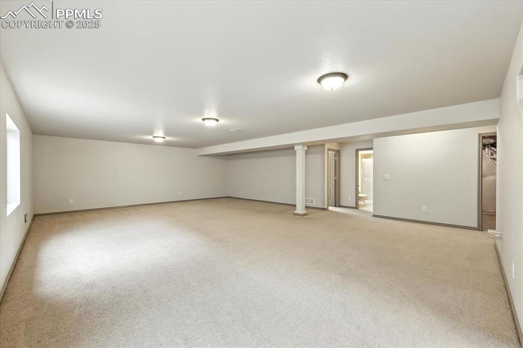 Image 30 of 47: Family Room