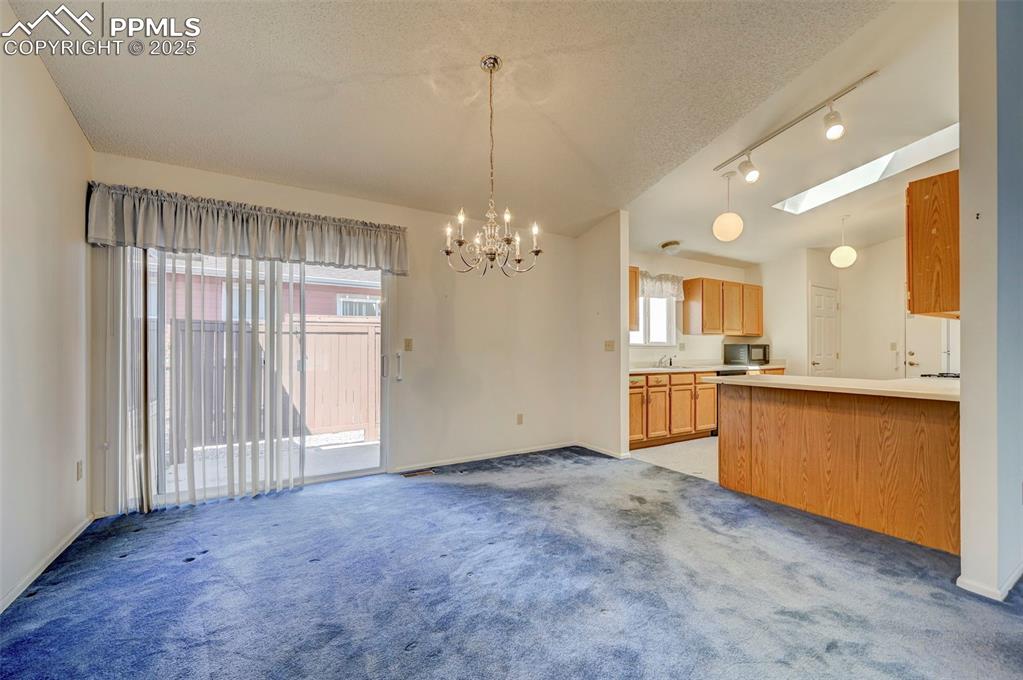 Image 9 of 36: Kitchen