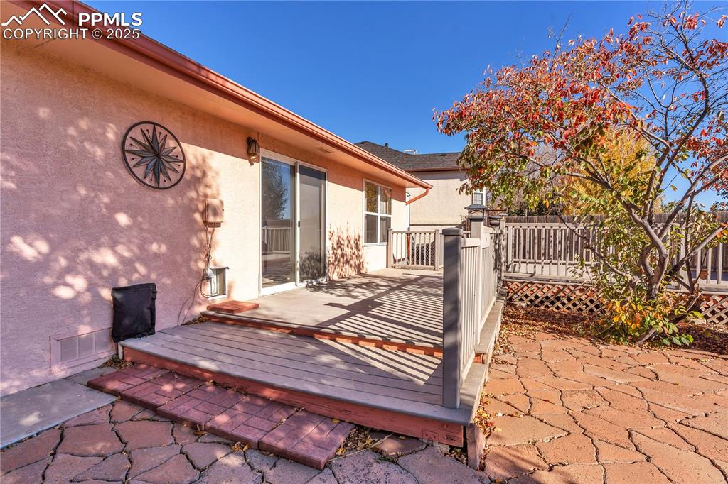 Image 33 of 43: Patio