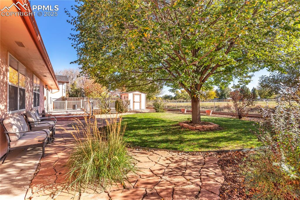 Image 35 of 43: Patio