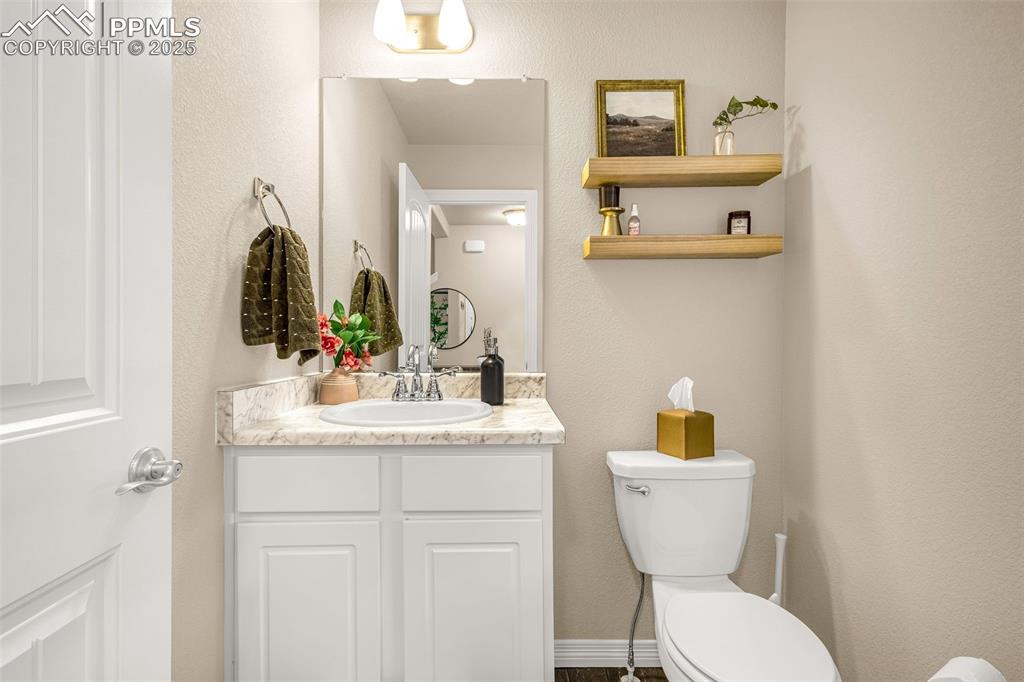 Image 13 of 34: Bathroom