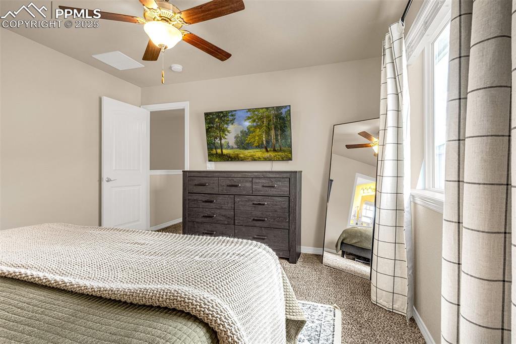 Image 15 of 34: Bedroom