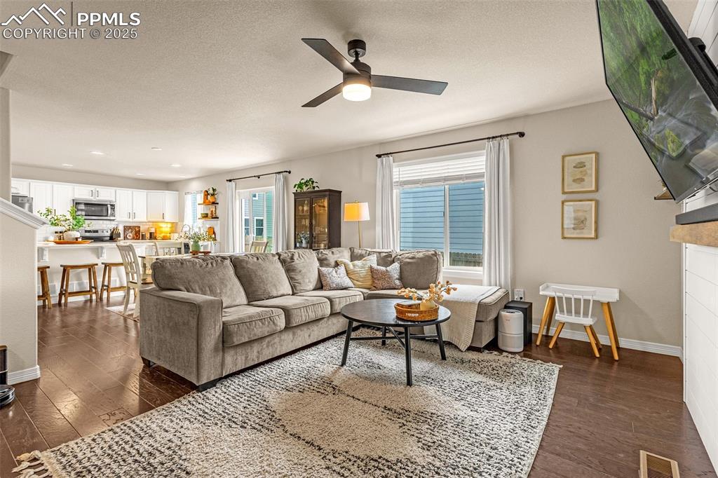 Image 6 of 34: Living Room