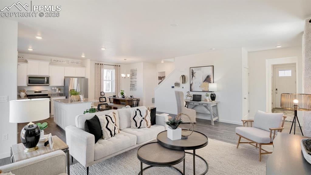 Image 11 of 25: Living Room