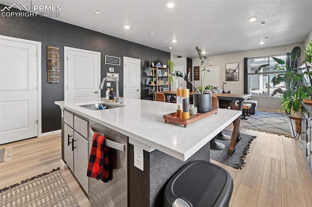 Image 12 of 27: Kitchen