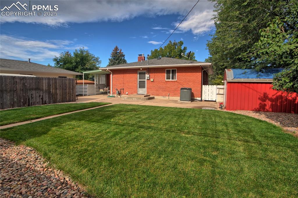 Image 32 of 35: Back of Structure