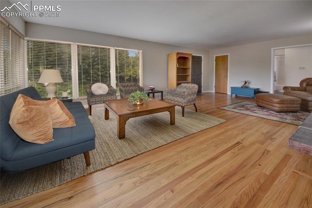 Image 8 of 35: Living Room