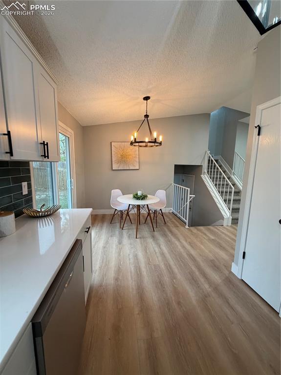 Image 8 of 19: Dining Area