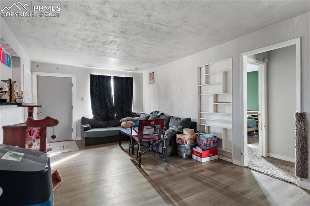 Image 3 of 17: Living Room