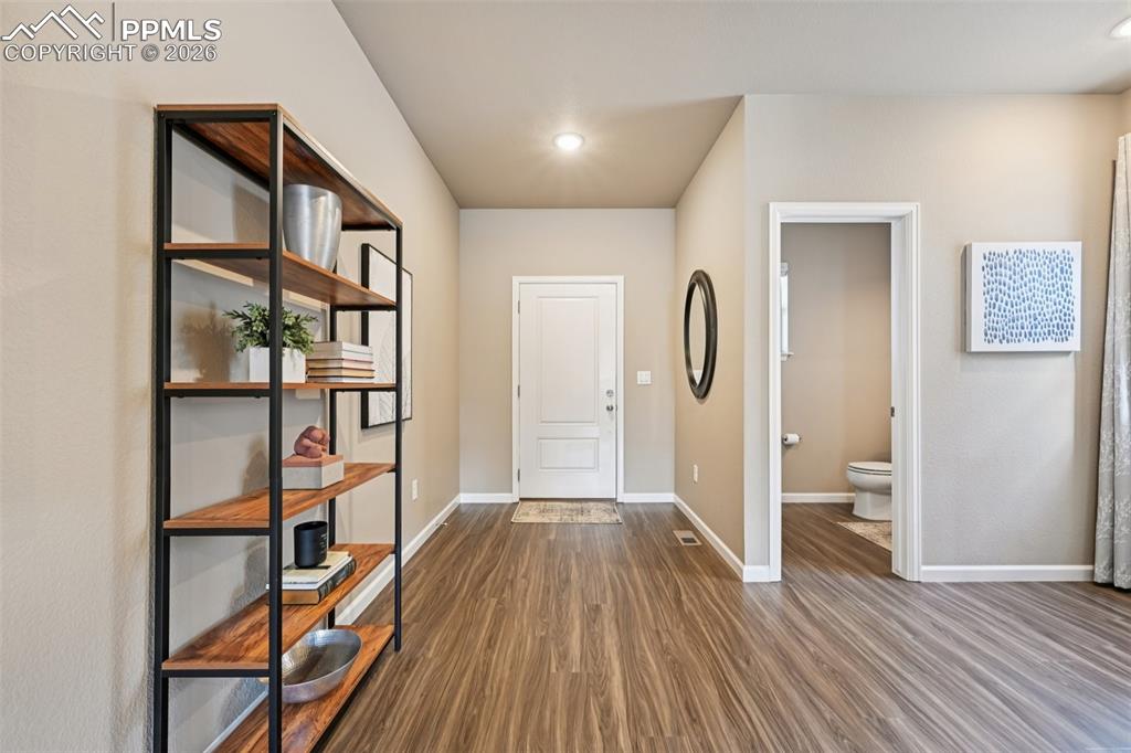 Image 13 of 50: Entry