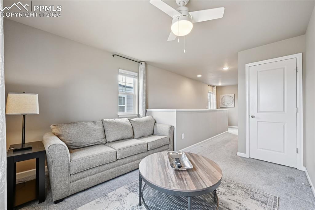 Image 26 of 50: Loft