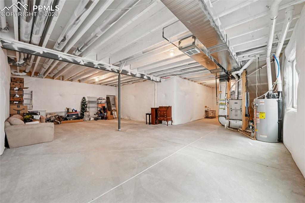 Image 40 of 50: Basement