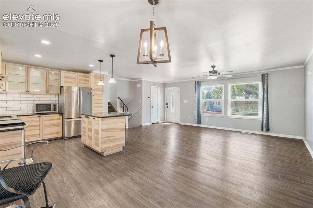 Image 11 of 49: Kitchen