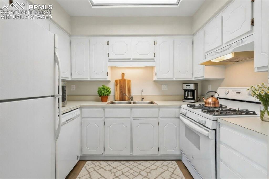 Image 8 of 30: virtually staged