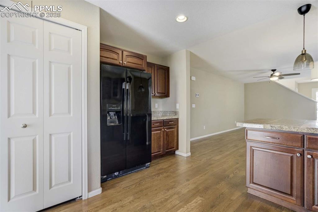 Image 10 of 39: Kitchen