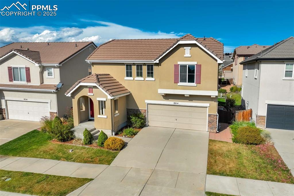 Image 27 of 39: Front of Structure