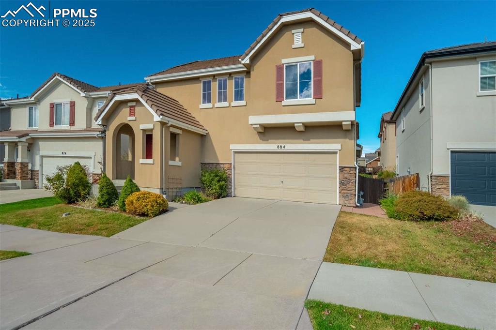 Image 28 of 39: Front of Structure