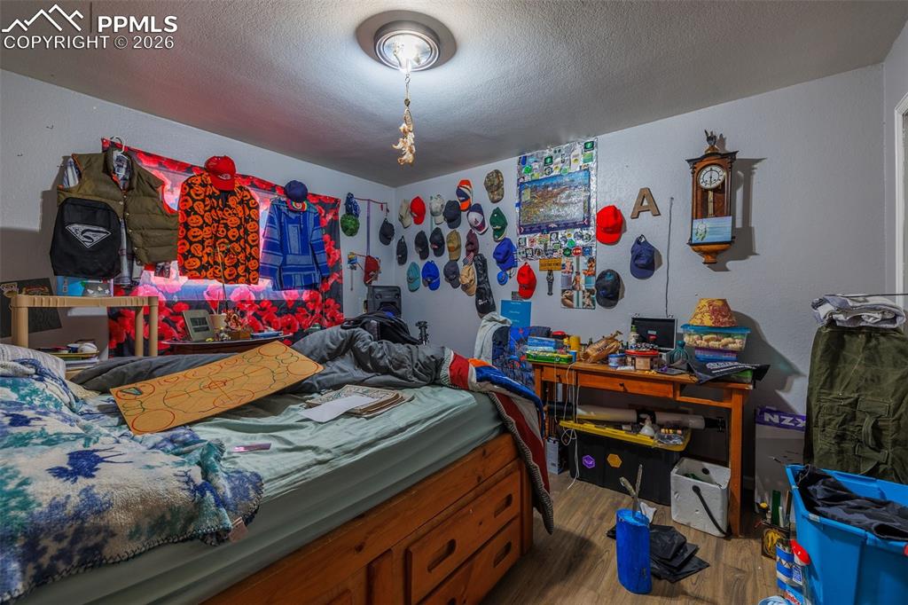 Image 12 of 28: Bedroom