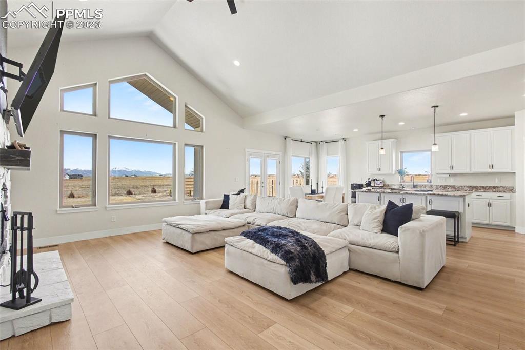 Image 10 of 49: Large windows