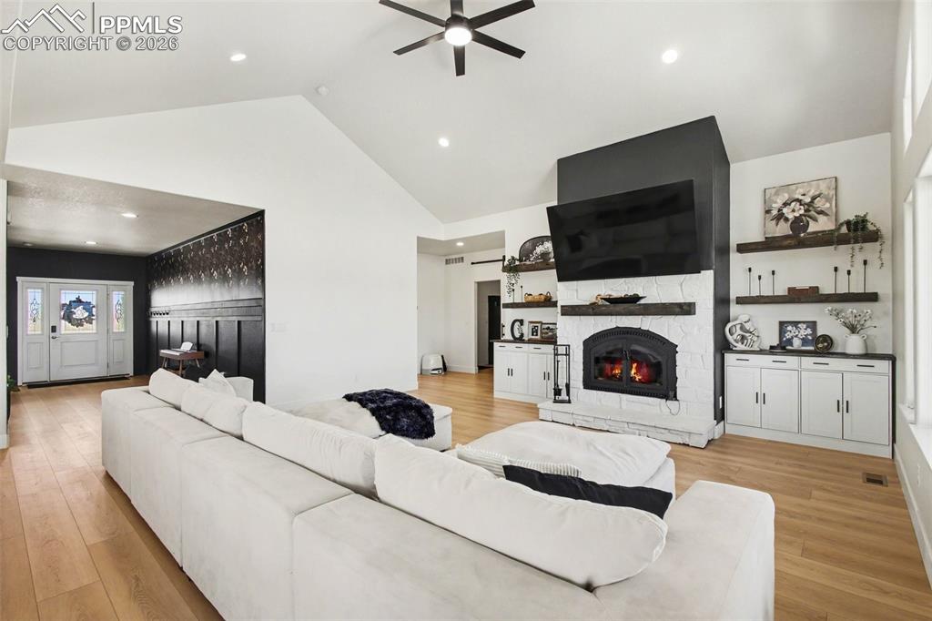 Image 6 of 49: Built-ins