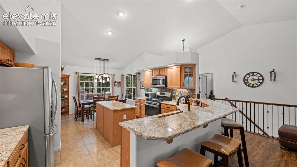 Image 10 of 42: Kitchen