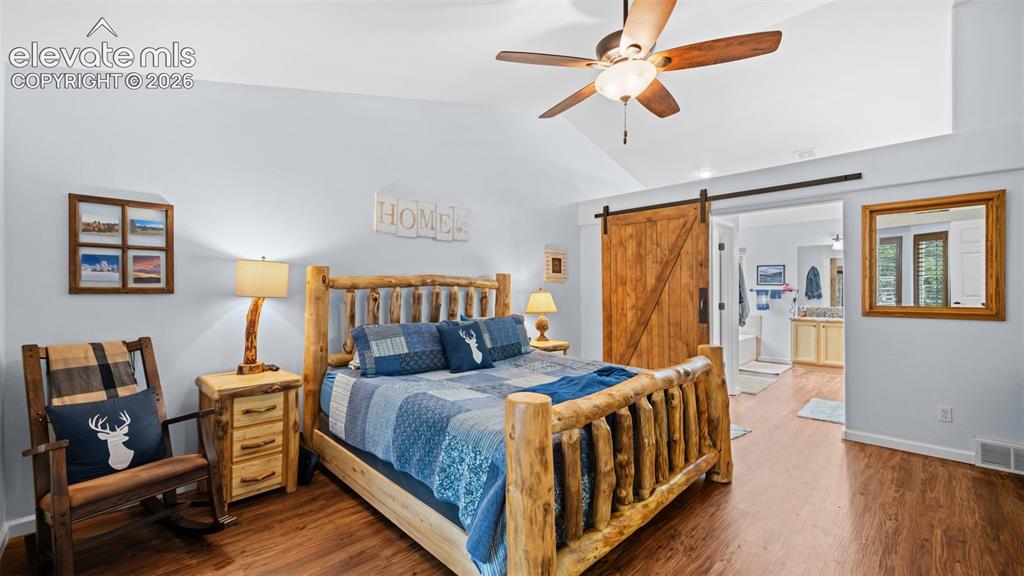 Image 16 of 42: Bedroom