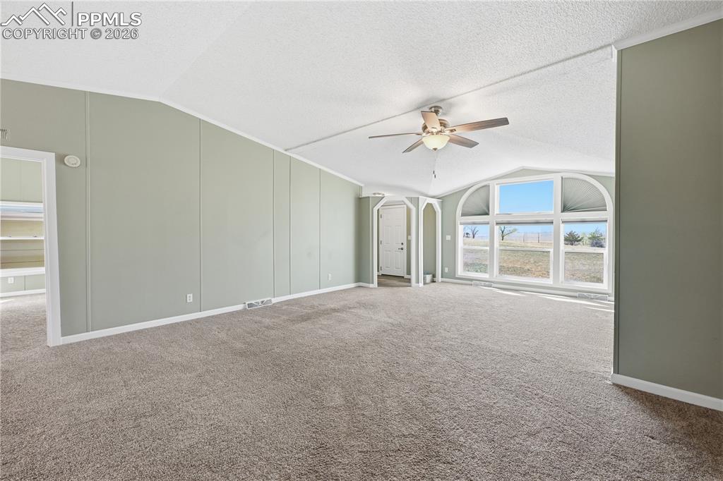 Image 4 of 40: Living Room