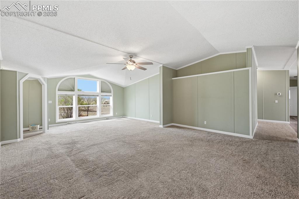 Image 6 of 40: Living Room