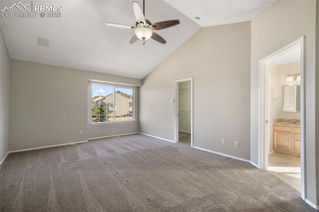 Image 20 of 50: Family Room