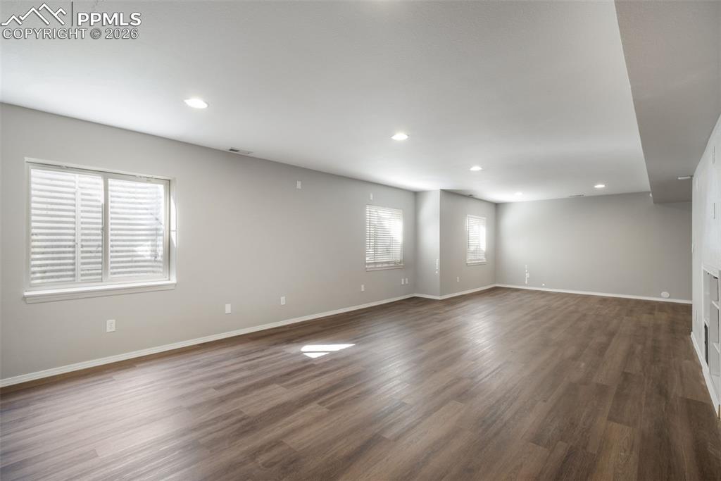 Image 42 of 50: Bathroom