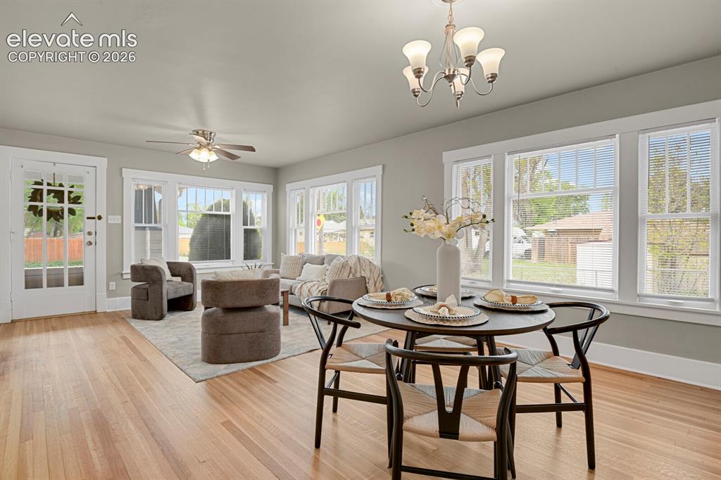 Image 10 of 34: Dining Area