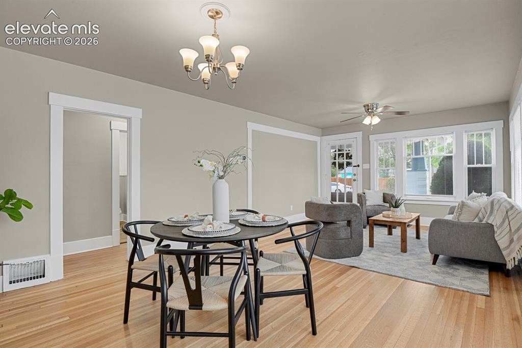 Image 9 of 34: Dining Area