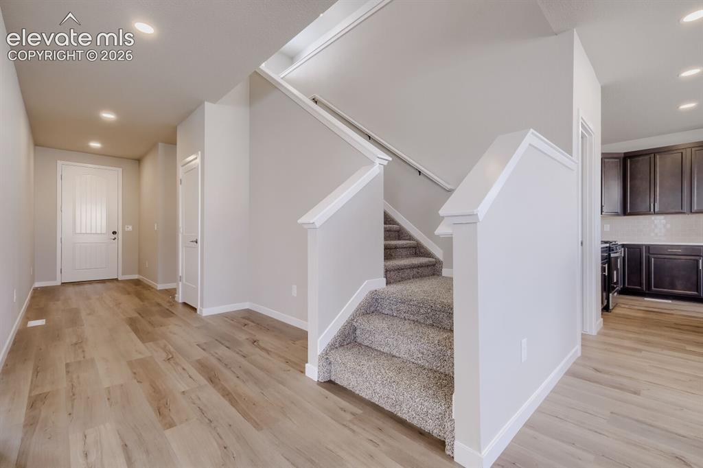 Image 4 of 31: Entrance Foyer