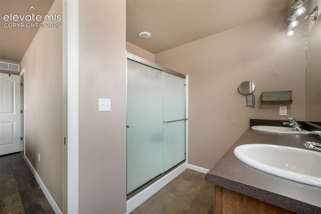 Image 17 of 50: Master Bathroom