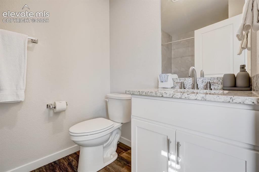 Image 14 of 47: Bathroom