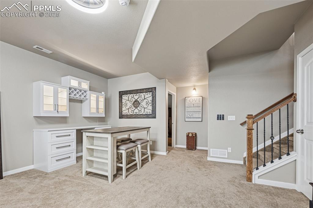 Image 18 of 31: Family Room