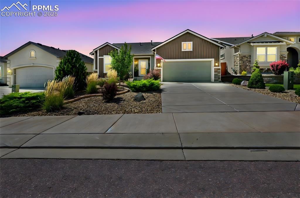 Image 30 of 31: Front of Structure