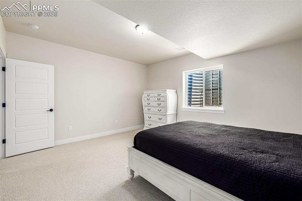 Image 41 of 48: Bedroom