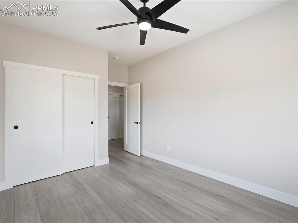 Image 27 of 46: Bedroom